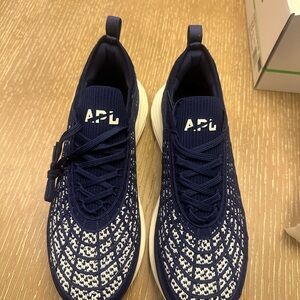 *Brand New* APL Midnight Blue and White Knit Techloom Zipline Sneakers